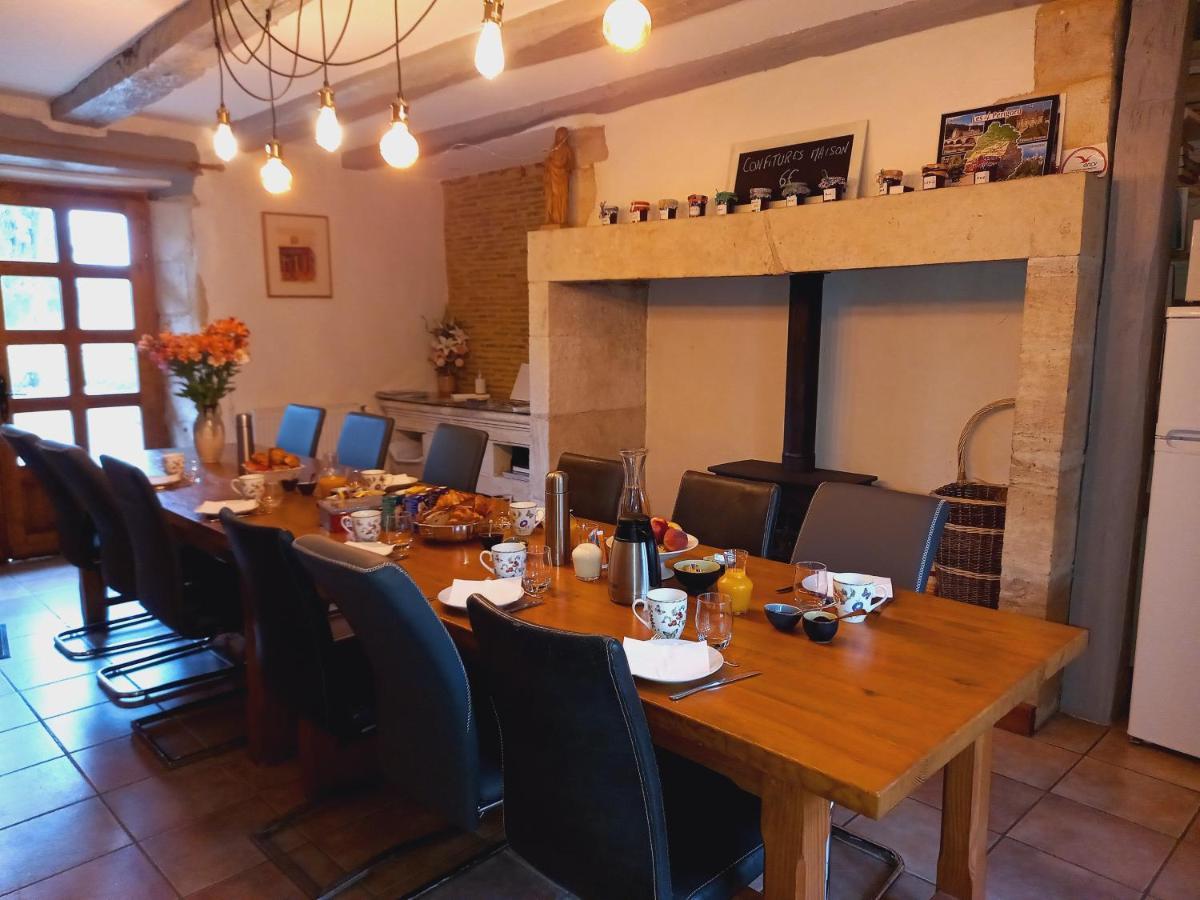 Au Pays De Jacquou : Chambre D'Hotes Et Table D'Hotes Fossemagne Екстериор снимка