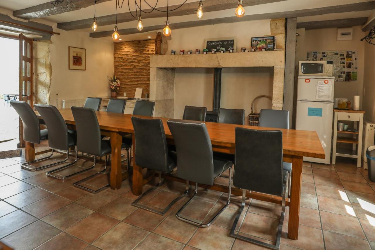 Au Pays De Jacquou : Chambre D'Hotes Et Table D'Hotes Fossemagne Екстериор снимка